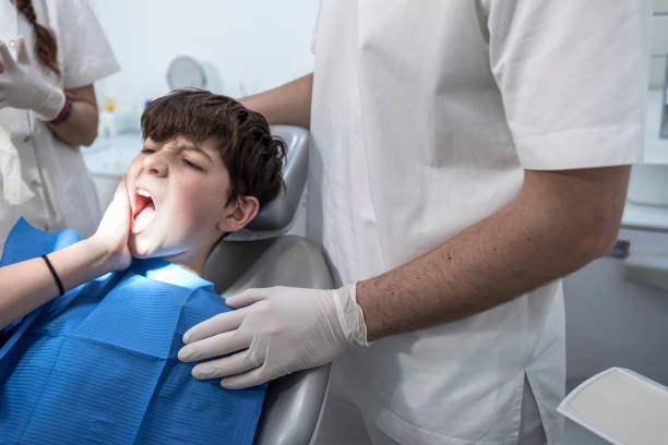 Best Emergency Treatment for Toothache in Weimar, TX